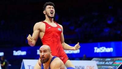 Впервые казахстанский спортсмен стал чемпионом мира по вольной борьбе