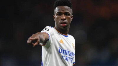 Мадридский "Реал" подал жалобу в Королевскую федерацию футбола Испании на арбитра Хуана Мартинеса Мунуэру