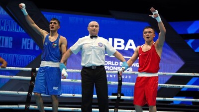 Казахстан понёс первую потерю на чемпионате мира по боксу