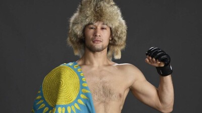 Непобеждённый боец UFC Шавкат Рахмонов вернулся в Казахстан