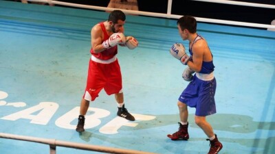 Казахстанские боксёры завоевали три золотые медали на крупном международном турнире в Баку