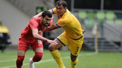 Сборная Казахстана по футболу потерпела четвёртое поражение подряд