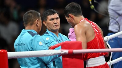 Весь тренерский состав мужской сборной команды Казахстана по боксу отстранили от работы