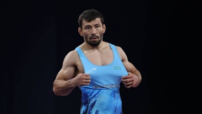 Борец Демеу Жадраев завоевал серебряную медаль на Олимпиаде в Париже
