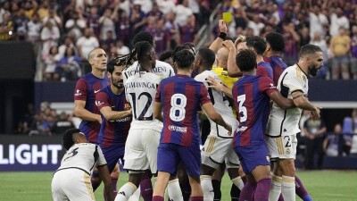 "Барселона" разгромила "Реал" в товарищеском матче