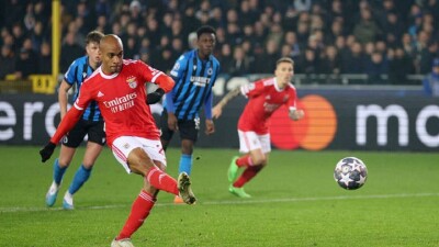 Какие команды станут первыми четвертьфиналистами Лиги чемпионов по футболу