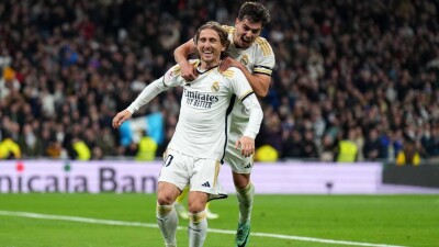 "Реал" разгромил "Вильярреал" и вышел на первое место в чемпионате Испании по футболу
