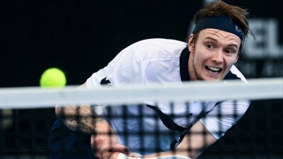 Бублик не смог пробиться в финал турнира АТР