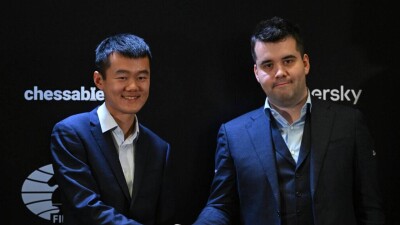 В Астане стартовал матч за мировую шахматную корону