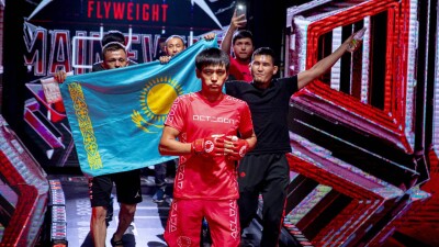 Казахстанский боец сразится с Тайсоном в Лас-Вегасе