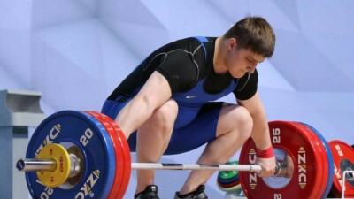 Казахстанского тяжелоатлета Антропова отстранили от соревнований за допинг