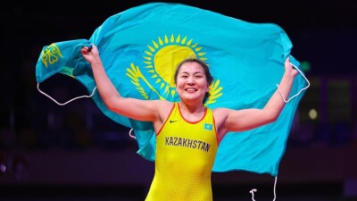 Эльмира Сыздыкова взяла "серебро" на международном турнире по борьбе в Польше