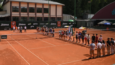 "Путёвка в Париж": в Алматы стартовал отбор на юниорский Roland Garros