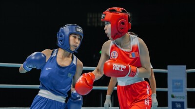 Айым Танкибаева вышла в полуфинал молодёжного чемпионата Азии по боксу
