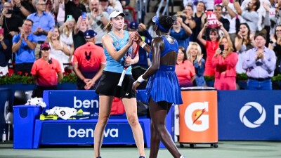 Сенсационная Мбоко остановила Рыбакину в шаге от финала турнира в Монреале