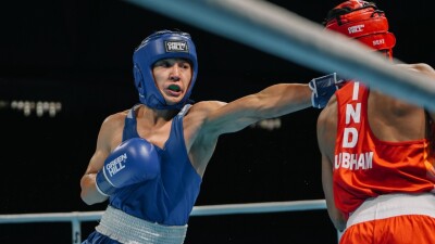 Казахстанец вышел в полуфинал чемпионата Азии по боксу