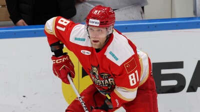 Новый тренер "Барыса" может привести в клуб защитника из "Куньлуня"