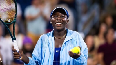18-летняя Виктория Мбоко обыграла Наоми Осаку и завоевала первый титул WTA