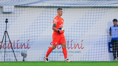 Вратарь сборной Казахстана вместе с "Сабахом" покинул Лигу Конференций