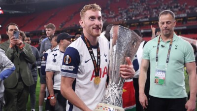 "Тоттенхэм" потерял сразу двух лидеров атаки до 2026 года