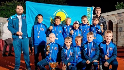 Юные казахстанские футболисты выиграли международный турнир в Болгарии