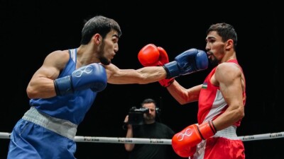 Олимпийский чемпион из Узбекистана остановил казахстанца в четвертьфинале ЧМ-2025