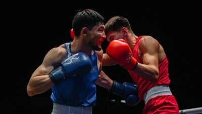 Казахстанец уступил узбекскому боксёру в четвертьфинале ЧМ-2025