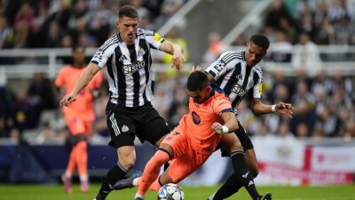 "Кайрат" разгромлен в Лиссабоне, Рэшфорд спас "Барсу", а Холанд добил "Наполи": видео и результаты Лиги чемпионов