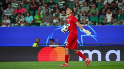 Вратарь "Кайрата" удвоил число подписчиков после матча Лиги чемпионов