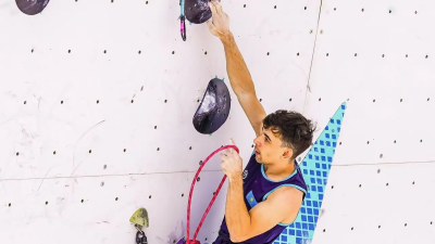 Казахстанские скалолазы начали борьбу на чемпионате мира в Сеуле