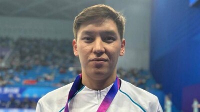 Казахстанец с лучшим временем пробился в финал ЧМ по параплаванию