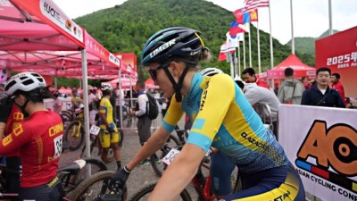 Казахстанские велогонщицы сошли с дистанции в групповой гонке ЧМ-2025