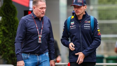 Отец действующего чемпиона Формулы-1 спустя 17 лет снова стал чемпионом