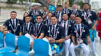 Как выглядит олимпийская форма казахстанцев? Красота только у знаменосцев: все остальное - без сюрпризов