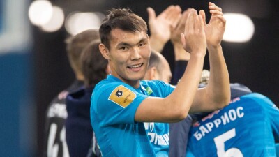 Клуб футболиста сборной Казахстана одержал крупную победу в Кубке России