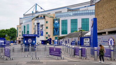 "Челси" потратил на вратарей 190 миллионов евро  