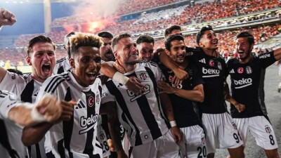 Клуб игрока сборной Казахстана разгромил "Галатасарай" и в 10-й раз завоевал Суперкубок Турции