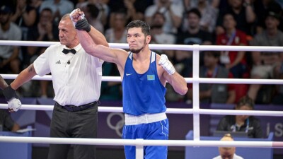 Шанс на "золото" в боксе: Итоги выступления казахстанцев в девятый день Олимпиады-2024