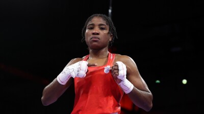 Первая в истории призер Олимпийской сборной беженцев:  "Я занимаюсь боксом, я женщина, я чернокожая женщина, я африканка и я беженка"