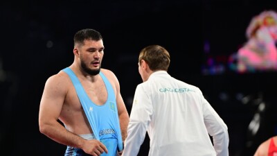 "Классик" Алимхан Сыздыков не смог выйти в полуфинал Олимпиады-2024