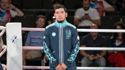 Геннадий Головкин поздравил Нурбека Оралбая с серебряной медалью Олимпийских игр-2024