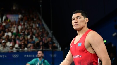 Борец Алишер Ергали уступил чемпиону мира в 1/4 финала Олимпиады