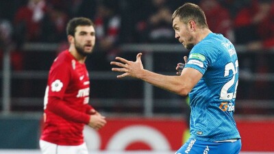 Экс-футболисты сборной России Дзюба и Джикия могут быть интересны "Актобе"