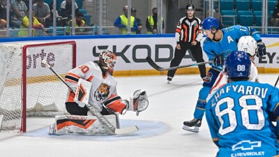 "Барыс" одержал волевую победу на домашнем Кубке Президента