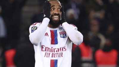 Семикратный чемпион Франции "Лион" выставил на продажу весь основной состав