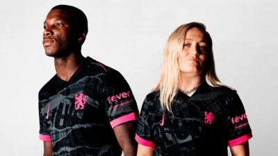 Красота дня: "Челси" представил новый комплект формы. Она черно-розовая!