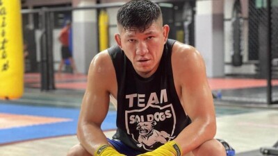 Куат Хамитов: Кто-нибудь объясните этой пробке. "Найман" высмеял соперника