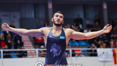 Чемпион мира! Ризабек Айтмухан завоевал золотую медаль ЧМ по вольной борьбе