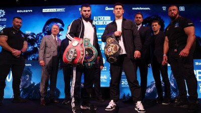 Бивол и Бетербиев предстали в образе древних воинов на официальном постере супербоя