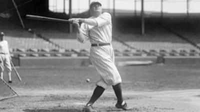 Джерси Бейба Рута продана на аукционе за 24 млн долларов. Это рекорд